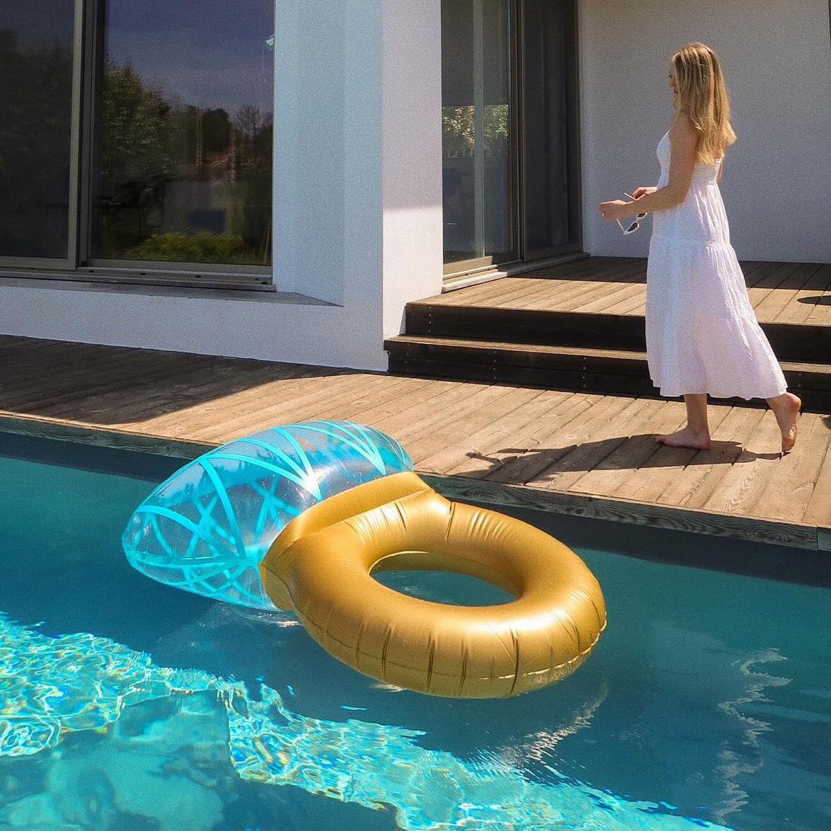 Diamond Ring Hen Party Pool Float - Main Image