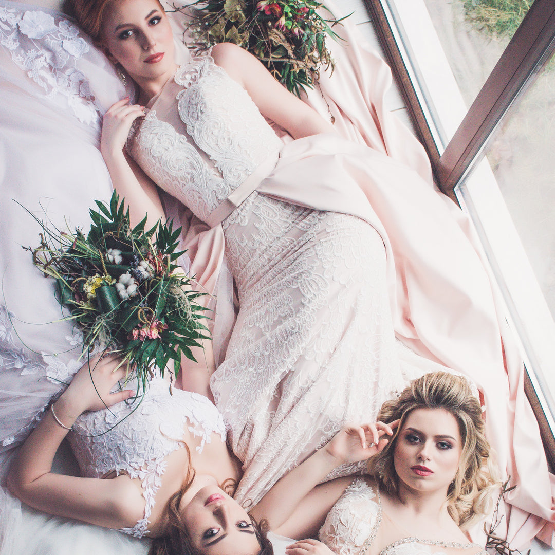 7 Photos With Your Bridesmaids That You Absolutely Need