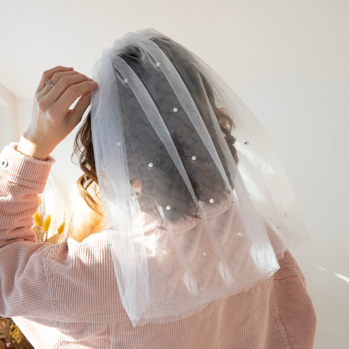 Short Bride Pearl Veil