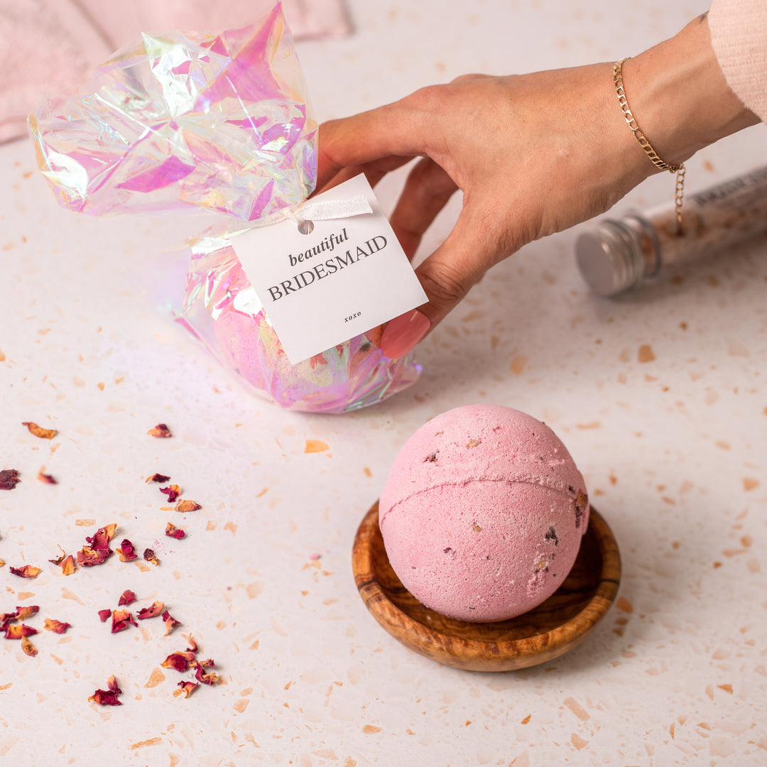 Maid of Honour Bath Bomb - Team Hen